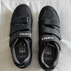 Giro Black and Gray Cycling Shoes
